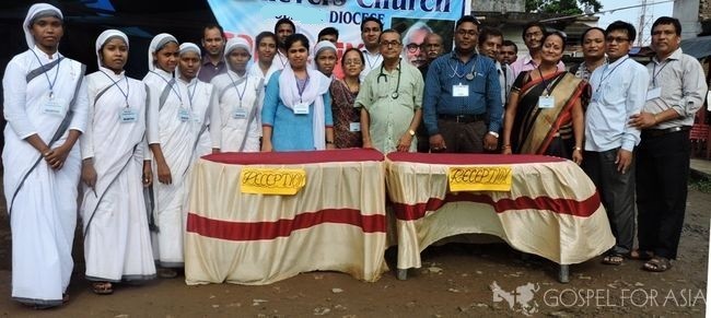 Gospel for Asia-supported workers hosted a free medical camp in a flood-ravaged area.