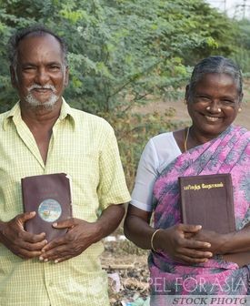 Elderly couple finds hope - Gospel for Asia - KP Yohannan