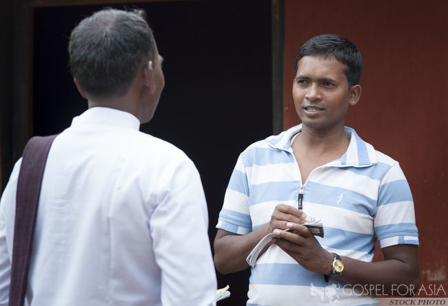During the Christmas season, Gospel for Asia-supported missionaries like Pastor Shreyas often have many opportunities to share Christ's love. 
