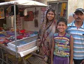 Read more about the article Pull Cart Provides Father with Way to Feed His Family